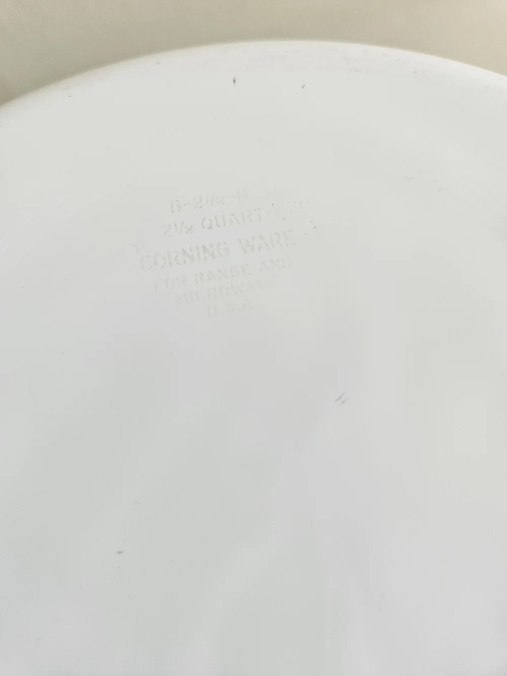 Corningware Merry Mushroom Casserole Dish - 2 1/2 Qt